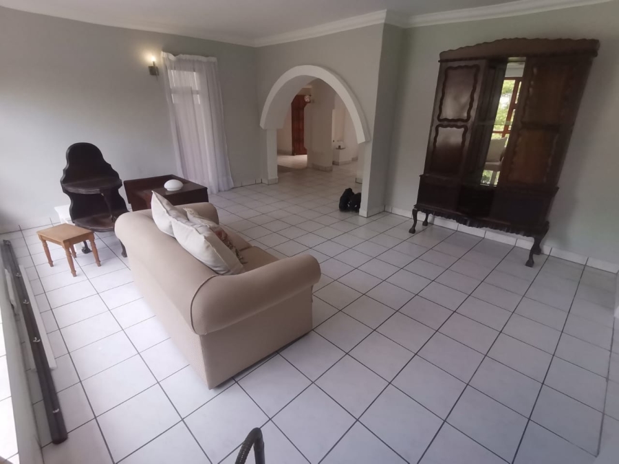 4 Bedroom Property for Sale in Bonza Bay Eastern Cape